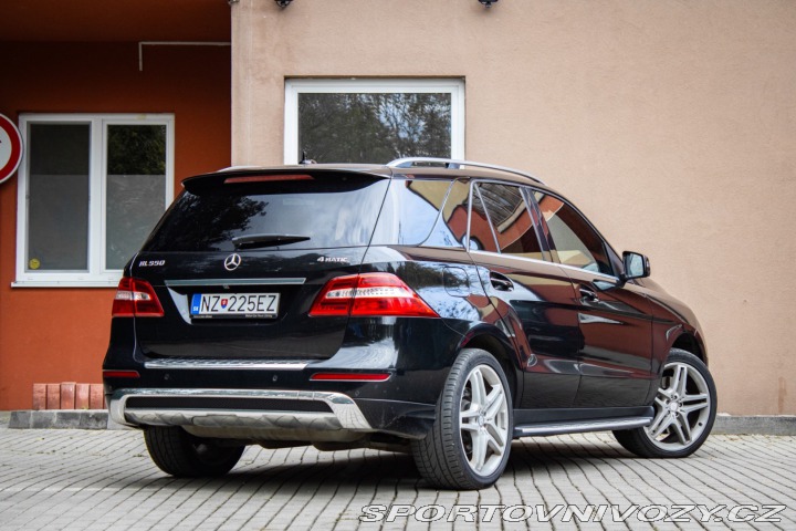 Mercedes-Benz Ostatní modely ML L Mercedes Benz ML550 w1 2013