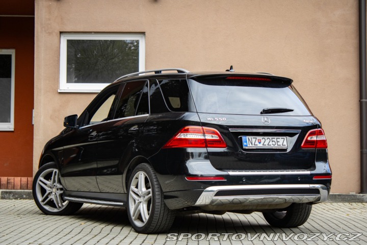 Mercedes-Benz Ostatní modely ML L Mercedes Benz ML550 w1 2013
