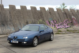Alfa Romeo GTV 916 3.0 V6