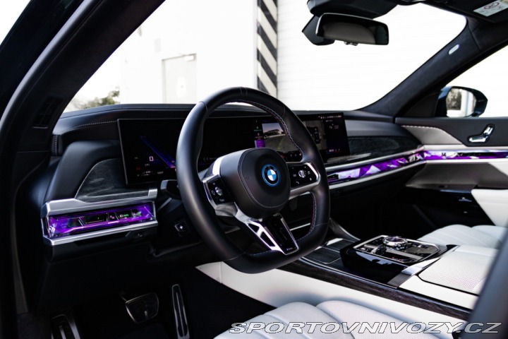 BMW 7 M760e xDrive A/T 2023