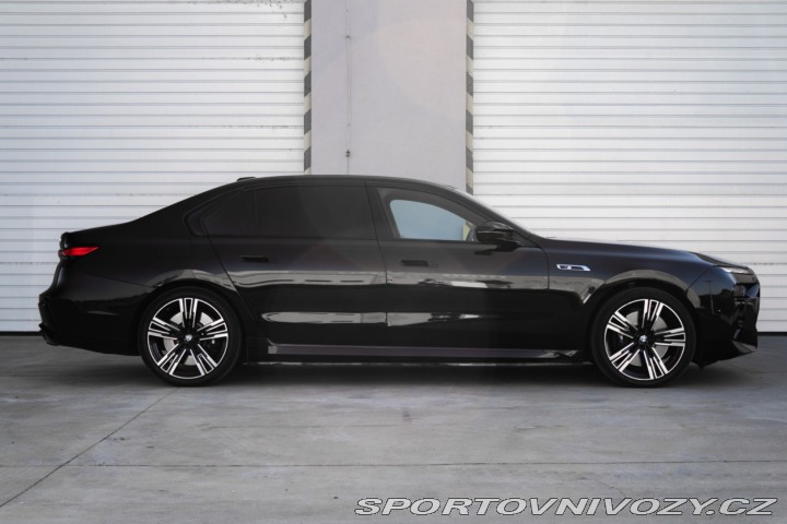 BMW 7 M760e xDrive A/T 2023