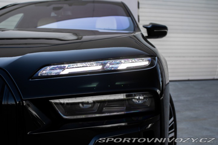 BMW 7 M760e xDrive A/T 2023