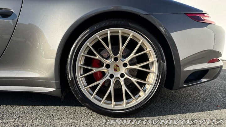 Porsche 911 Targa 4 GTS Exclusive Man 2019