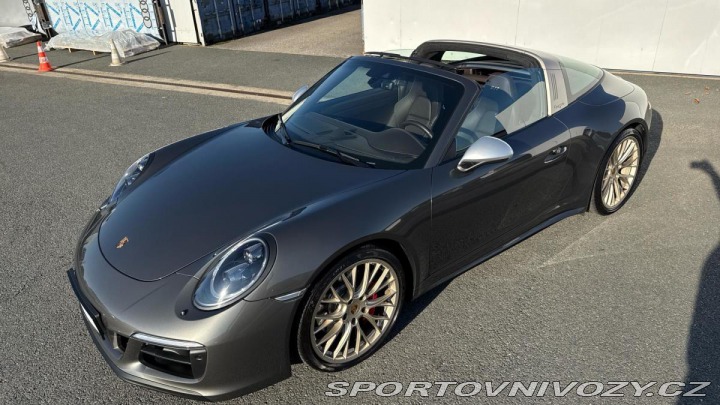 Porsche 911 Targa 4 GTS Exclusive Man 2019