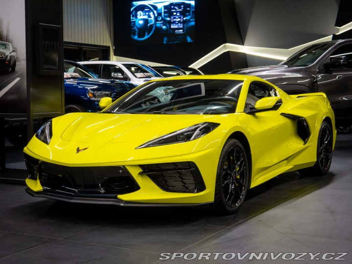 Chevrolet Corvette 6.2 Stingray C8 2LT Z51 2024