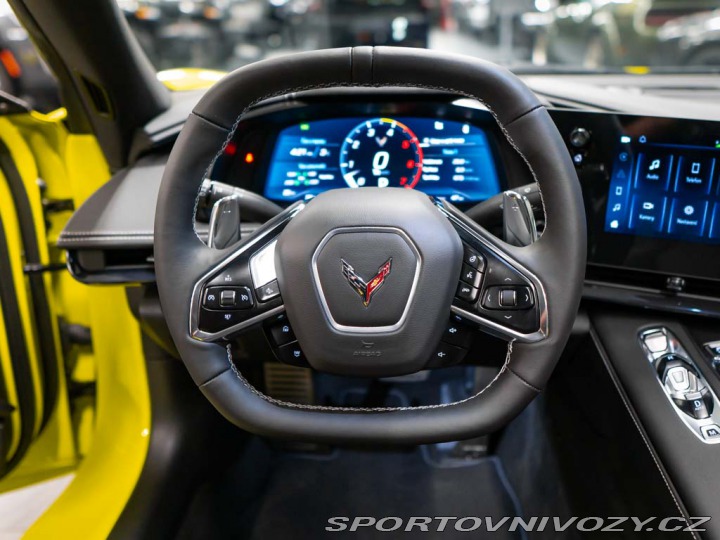 Chevrolet Corvette 6.2 Stingray C8 2LT Z51 2024