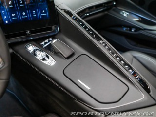 Chevrolet Corvette 6.2 Stingray C8 2LT Z51 2024