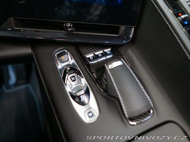 Chevrolet Corvette 6.2 Stingray C8 3LT Z51 2024