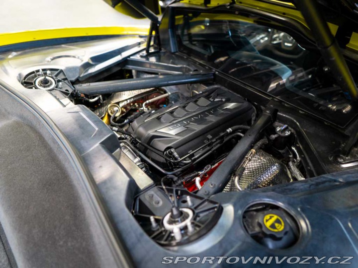 Chevrolet Corvette 6.2 Stingray C8 3LT Z51 2024