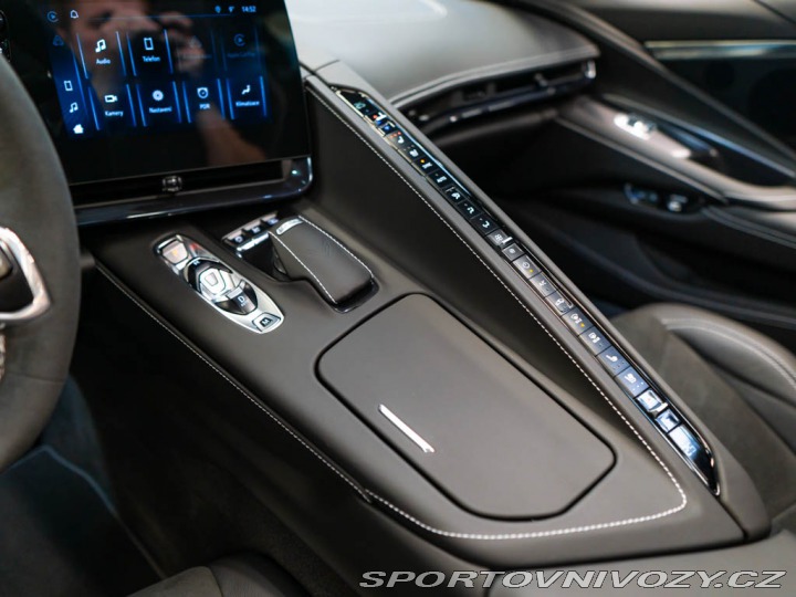 Chevrolet Corvette 6.2 Stingray C8 3LT Z51 2024