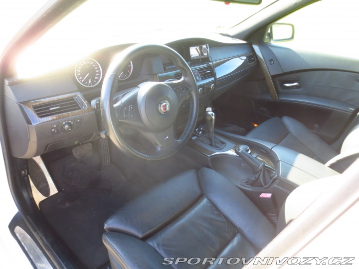 BMW 5 550i V8 Alpineweiss 2005