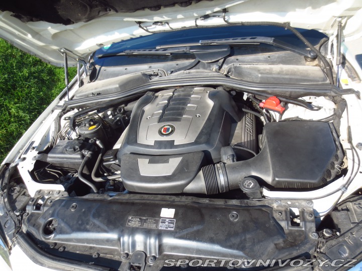 BMW 5 550i V8 Alpineweiss 2005