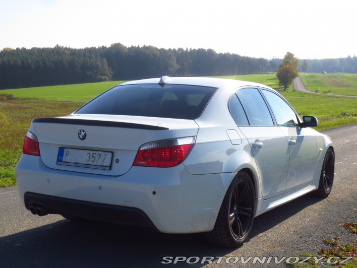 BMW 5 550i V8 Alpineweiss 2005