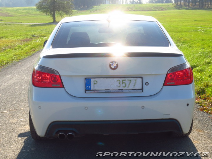 BMW 5 550i V8 Alpineweiss 2005