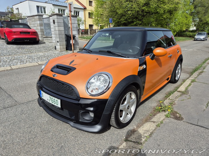 Mini Cooper Cooper S 135kW 2maj kůže 2010