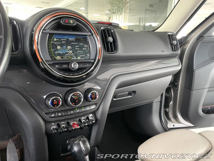 Mini Countryman 2,0D 110kW*LED*Kůže*NovýM 2017