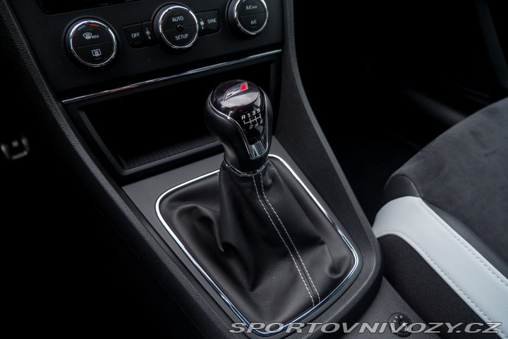 Seat Leon Cupra 2.0 TSI 245kW 2015