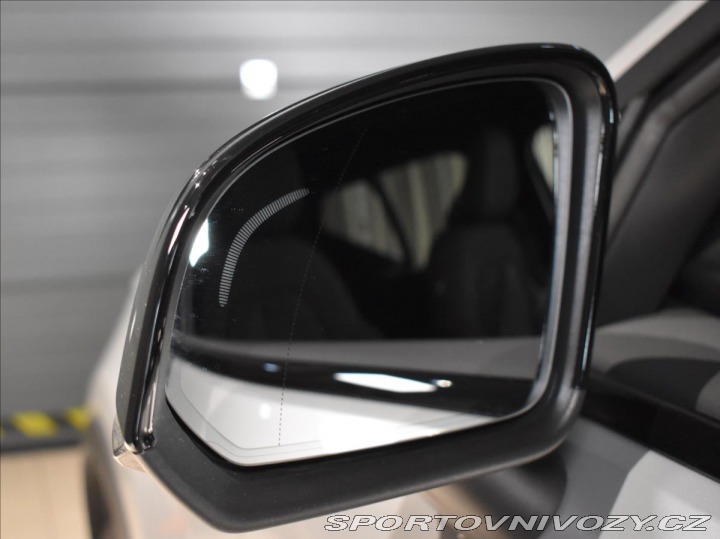 Volvo Ostatní modely XC40 0,0 Twin Recharge Plus BL 2023