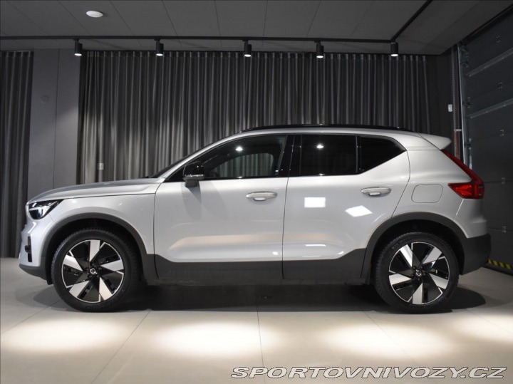 Volvo Ostatní modely XC40 0,0 Twin Recharge Plus BL 2023
