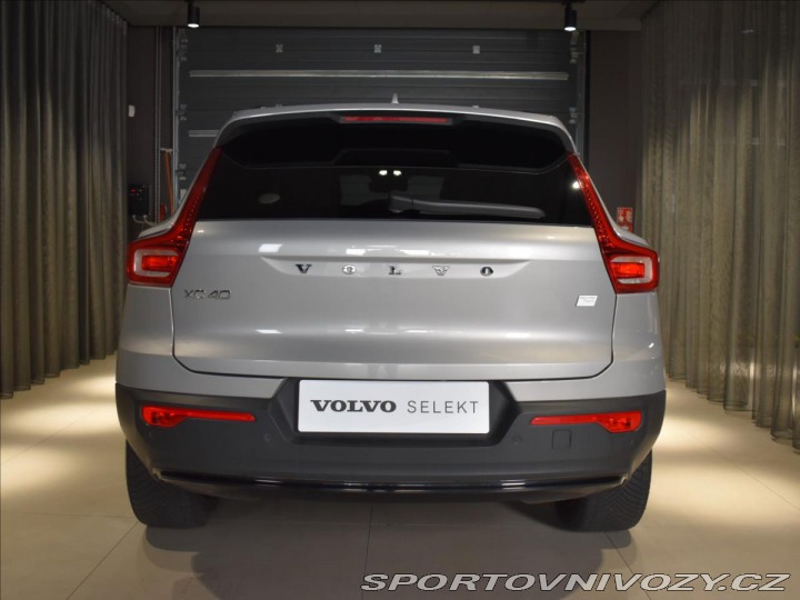 Volvo Ostatní modely XC40 0,0 Twin Recharge Plus BL 2023
