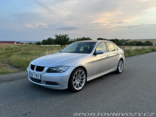 BMW 3 E90 330i
