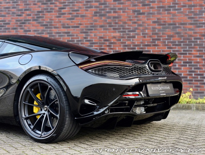 McLaren 750S *Racing sedadlá*zdvih*36 2024