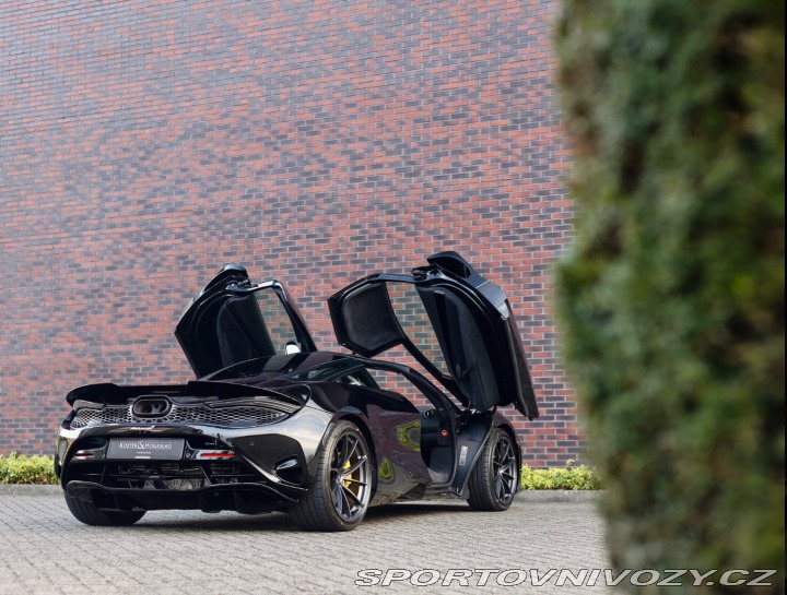 McLaren 750S *Racing sedadlá*zdvih*36 2024