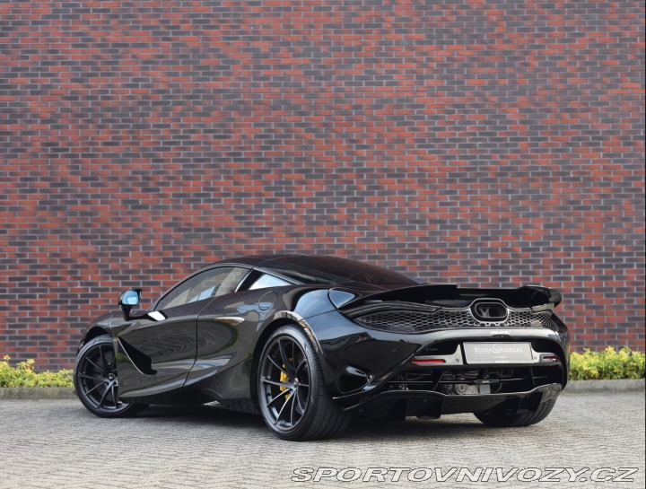 McLaren 750S *Racing sedadlá*zdvih*36 2024