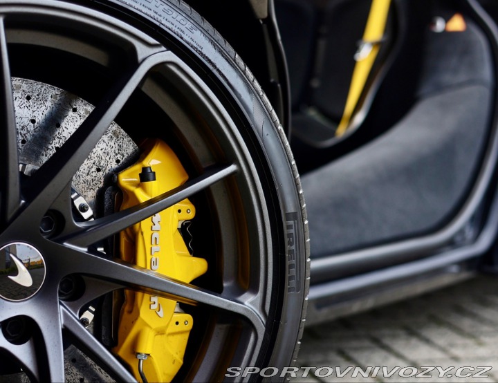 McLaren 750S *Racing sedadlá*zdvih*36 2024