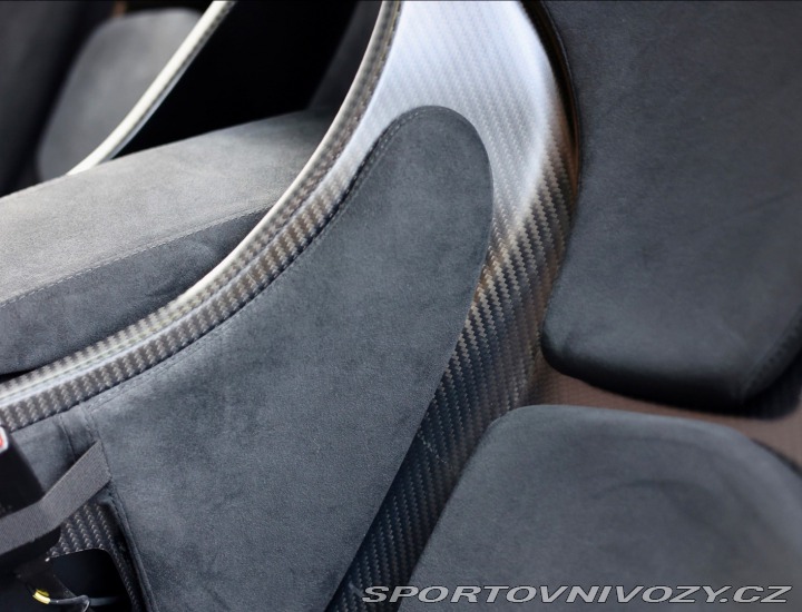 McLaren 750S *Racing sedadlá*zdvih*36 2024