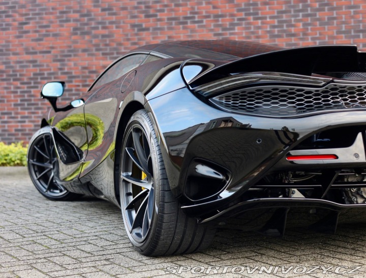 McLaren 750S *Racing sedadlá*zdvih*36 2024