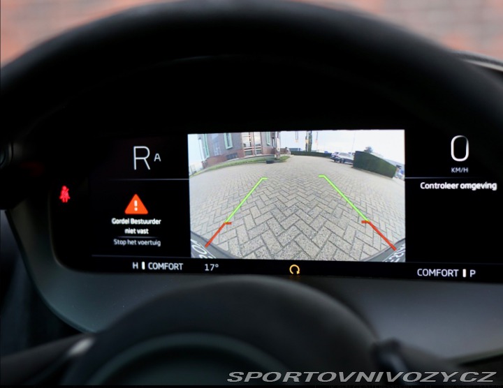 McLaren 750S *Racing sedadlá*zdvih*36 2024
