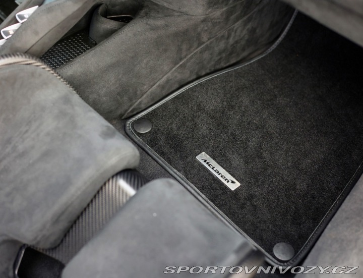 McLaren 750S *Racing sedadlá*zdvih*36 2024