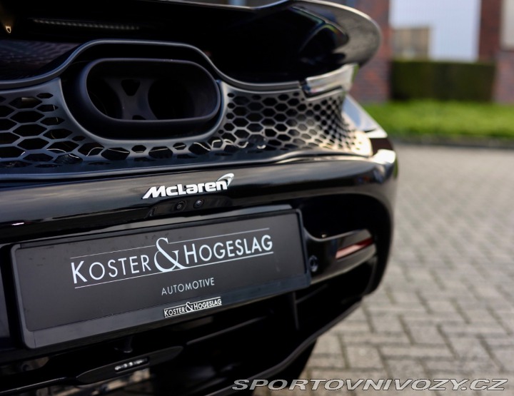 McLaren 750S *Racing sedadlá*zdvih*36 2024