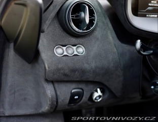 McLaren 750S *Racing sedadlá*zdvih*36 2024