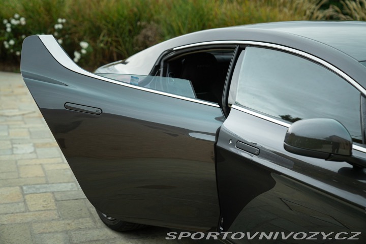 Aston Martin Rapide 2010