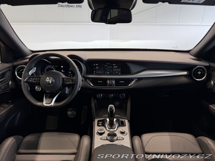 Alfa Romeo Stelvio 2.0 Turbo 280k Q4 TRIBUTO 2024