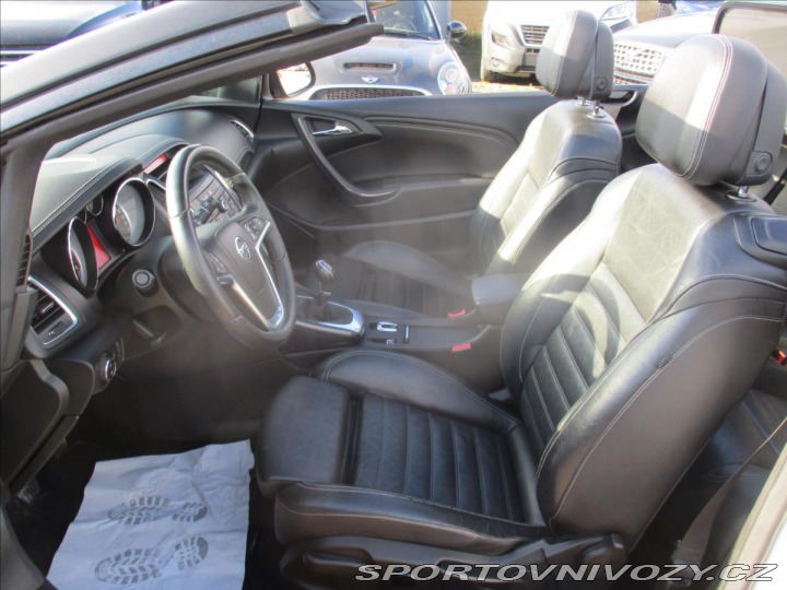 Opel Cascada 1,6 TURBO Cosmo LED 2013