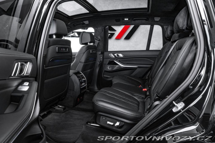 BMW X7 M50i xDrive Individual Pa 2021