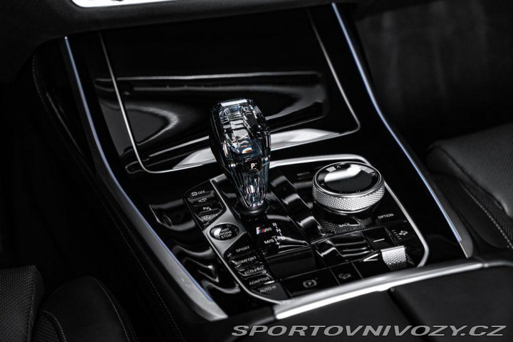 BMW X7 M50i xDrive Individual Pa 2021