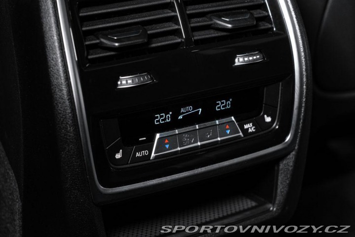 BMW X7 M50i xDrive Individual Pa 2021