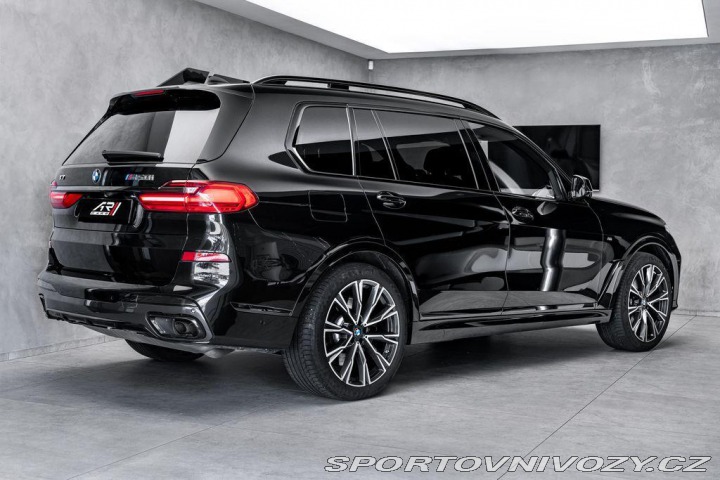 BMW X7 M50i xDrive Individual Pa 2021