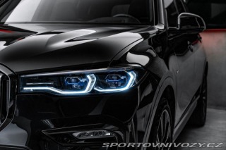 BMW X7 M50i xDrive Individual Pa 2021