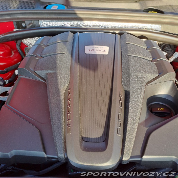 Porsche Macan Macan S 2021