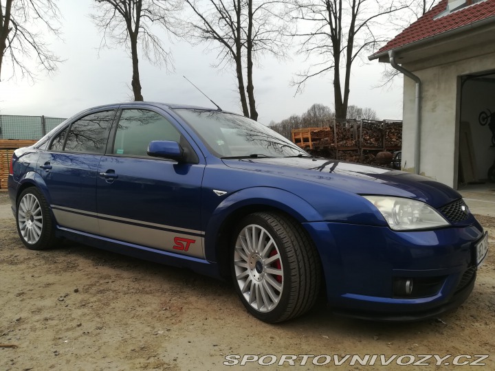 Ford Mondeo ST Mondeo ST220 2004