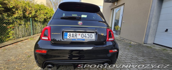 Abarth 595 Scorpioneoro 2021