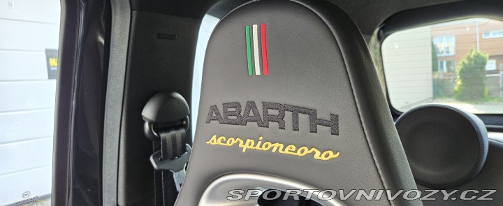 Abarth 595 Scorpioneoro 2021