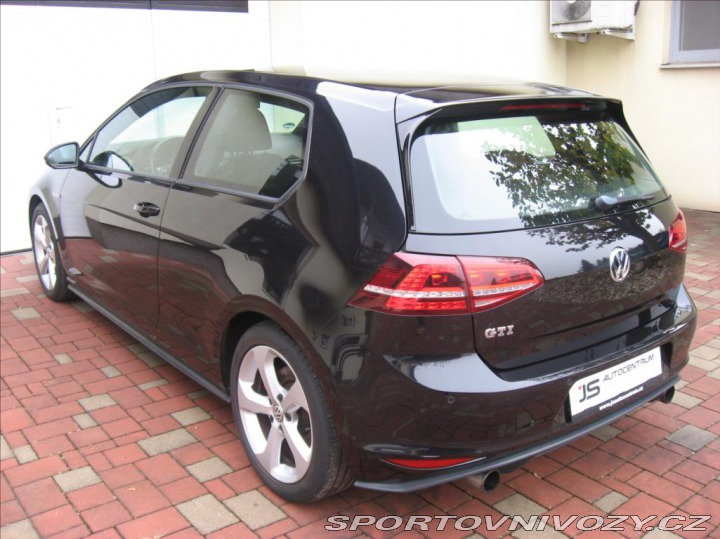 Volkswagen Golf 2,0 TSI 220PS VII GTI M/ 2013