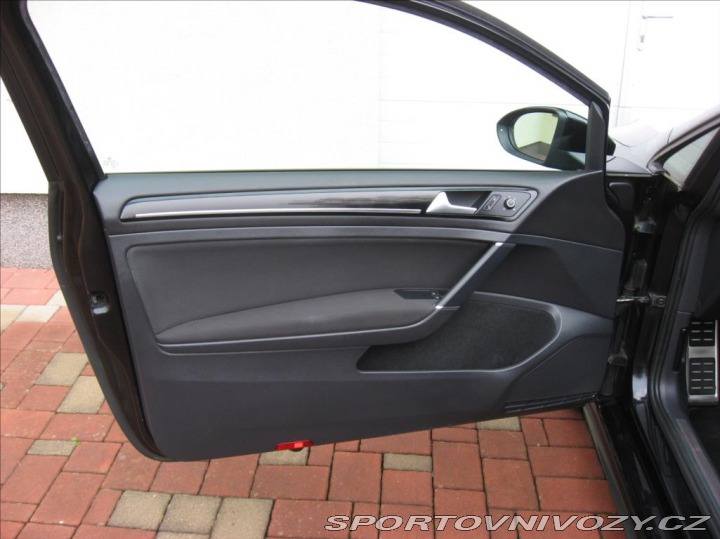 Volkswagen Golf 2,0 TSI 220PS VII GTI M/ 2013