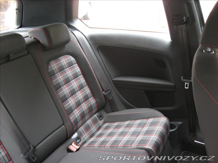 Volkswagen Golf 2,0 TSI 220PS VII GTI M/ 2013